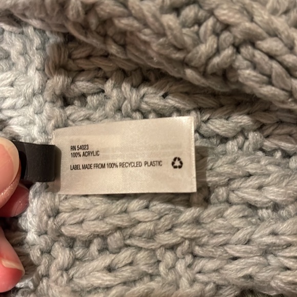 Gap Infinity Scarf - Picture 5 of 6